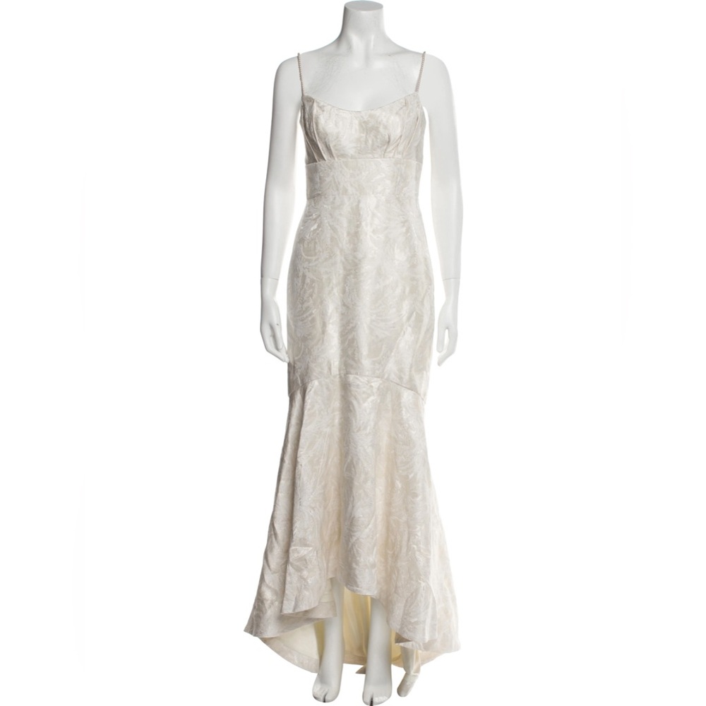 Monique‎ Lhuillier Cream Long Sleeve Gown size 6 NWT
